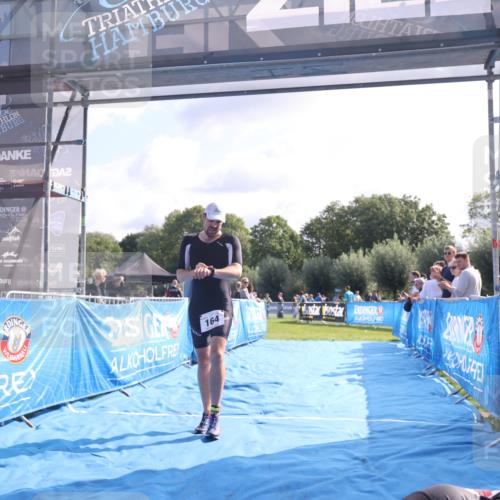 25.08.2024 - Elbe Triathlon Hamburg H.Heesch http://msf.ph/oto/6843629 25.08.2024 10:32:40 Ziel 164 meine-sportfotos.de