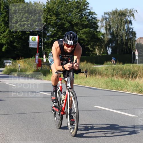 25.08.2024 - Elbe Triathlon Hamburg Fuchs,  Jonas http://msf.ph/oto/6843651 25.08.2024 09:42:33 Radfahren 285, 235, 372, 378, 215, 157, 525 meine-sportfotos.de