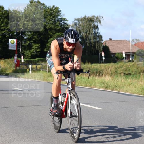 25.08.2024 - Elbe Triathlon Hamburg Fuchs,  Jonas http://msf.ph/oto/6843655 25.08.2024 09:42:33 Radfahren 285, 235, 372, 378, 215, 157, 525 meine-sportfotos.de
