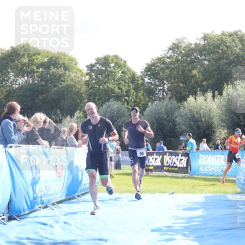 25.08.2024 - Elbe Triathlon Hamburg H.Heesch http://msf.ph/oto/6843678 25.08.2024 10:33:05 Ziel 95, 159 meine-sportfotos.de