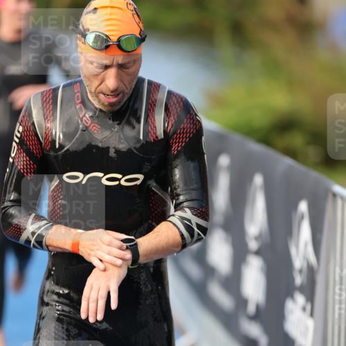 25.08.2024 - Elbe Triathlon Hamburg H.Heesch http://msf.ph/oto/6843684 25.08.2024 08:46:24 Schwimmen 113, 123, 131, 138, 149, 150, 160, 179, 184 meine-sportfotos.de