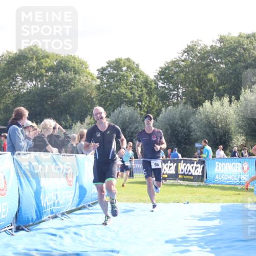 25.08.2024 - Elbe Triathlon Hamburg H.Heesch http://msf.ph/oto/6843701 25.08.2024 10:33:05 Ziel 95, 159 meine-sportfotos.de
