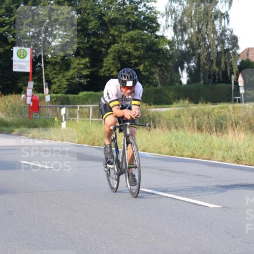 25.08.2024 - Elbe Triathlon Hamburg Fuchs,  Jonas http://msf.ph/oto/6843705 25.08.2024 09:01:36 Radfahren 173, 72, 111 meine-sportfotos.de