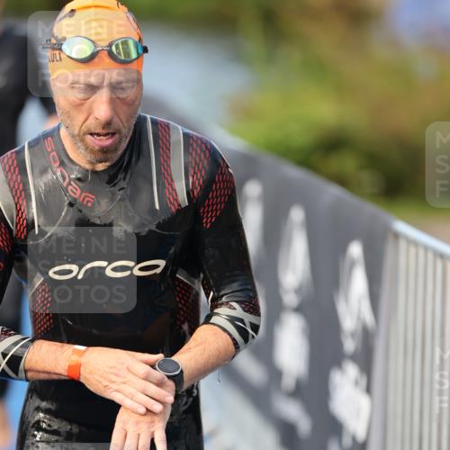 25.08.2024 - Elbe Triathlon Hamburg H.Heesch http://msf.ph/oto/6843706 25.08.2024 08:46:24 Schwimmen 113, 123, 131, 138, 149, 150, 160, 179, 184 meine-sportfotos.de