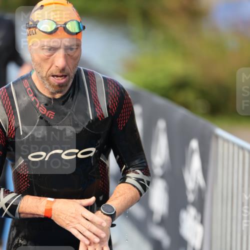 25.08.2024 - Elbe Triathlon Hamburg H.Heesch http://msf.ph/oto/6843712 25.08.2024 08:46:24 Schwimmen 113, 123, 131, 138, 149, 150, 160, 179, 184 meine-sportfotos.de