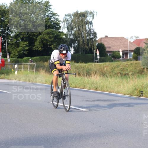 25.08.2024 - Elbe Triathlon Hamburg Fuchs,  Jonas http://msf.ph/oto/6843713 25.08.2024 09:01:36 Radfahren 173, 72, 111 meine-sportfotos.de