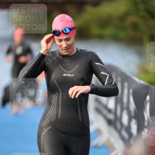 25.08.2024 - Elbe Triathlon Hamburg H.Heesch http://msf.ph/oto/6843717 25.08.2024 08:46:25 Schwimmen 113, 123, 131, 138, 149, 150, 160, 179, 184 meine-sportfotos.de