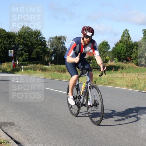 25.08.2024 - Elbe Triathlon Hamburg Fuchs,  Jonas http://msf.ph/oto/6843727 25.08.2024 09:42:36 Radfahren 372, 378, 215, 157, 525, 543 meine-sportfotos.de