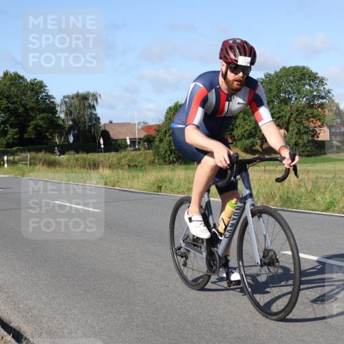 25.08.2024 - Elbe Triathlon Hamburg Fuchs,  Jonas http://msf.ph/oto/6843733 25.08.2024 09:42:36 Radfahren 372, 378, 215, 157, 525, 543 meine-sportfotos.de