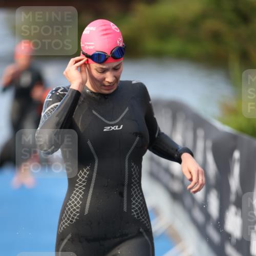 25.08.2024 - Elbe Triathlon Hamburg H.Heesch http://msf.ph/oto/6843749 25.08.2024 08:46:25 Schwimmen 113, 123, 131, 138, 149, 150, 160, 179, 184 meine-sportfotos.de