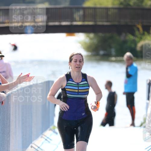 25.08.2024 - Elbe Triathlon Hamburg H.Heesch http://msf.ph/oto/6843750 25.08.2024 14:39:08 Schwimmen  meine-sportfotos.de
