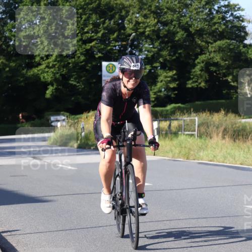 25.08.2024 - Elbe Triathlon Hamburg Fuchs,  Jonas http://msf.ph/oto/6843774 25.08.2024 09:42:40 Radfahren 157, 525, 543, 359, 282 meine-sportfotos.de