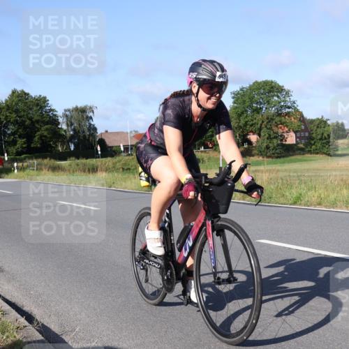 25.08.2024 - Elbe Triathlon Hamburg Fuchs,  Jonas http://msf.ph/oto/6843793 25.08.2024 09:42:41 Radfahren 157, 525, 543, 359, 282 meine-sportfotos.de