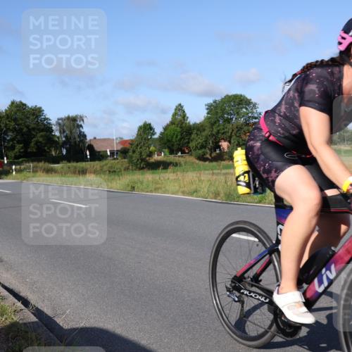25.08.2024 - Elbe Triathlon Hamburg Fuchs,  Jonas http://msf.ph/oto/6843794 25.08.2024 09:42:41 Radfahren 157, 525, 543, 359, 282 meine-sportfotos.de