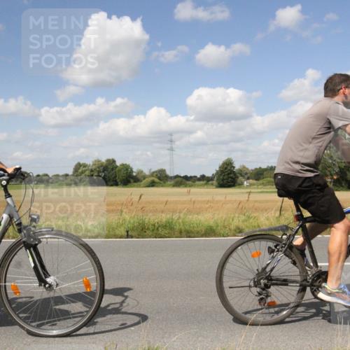 25.08.2024 - Elbe Triathlon Hamburg Fuchs,  Jonas http://msf.ph/oto/6843795 25.08.2024 13:06:06 Radfahren  meine-sportfotos.de