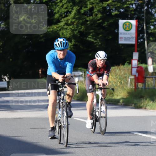25.08.2024 - Elbe Triathlon Hamburg Fuchs,  Jonas http://msf.ph/oto/6843798 25.08.2024 09:42:44 Radfahren 543, 359, 282, 497 meine-sportfotos.de