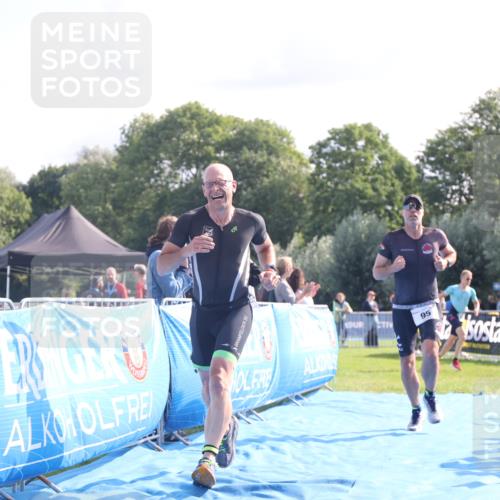 25.08.2024 - Elbe Triathlon Hamburg H.Heesch http://msf.ph/oto/6843831 25.08.2024 10:33:06 Ziel 95, 159 meine-sportfotos.de