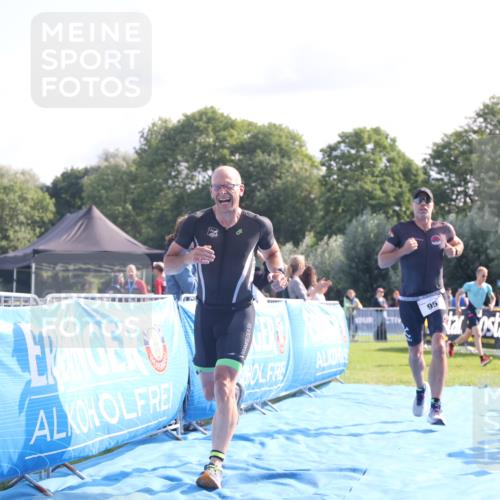 25.08.2024 - Elbe Triathlon Hamburg H.Heesch http://msf.ph/oto/6843840 25.08.2024 10:33:06 Ziel 95, 159 meine-sportfotos.de
