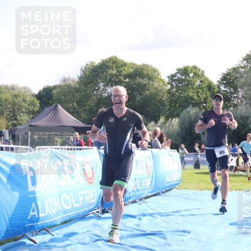 25.08.2024 - Elbe Triathlon Hamburg H.Heesch http://msf.ph/oto/6843854 25.08.2024 10:33:06 Ziel 95, 159 meine-sportfotos.de