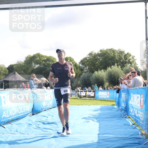 25.08.2024 - Elbe Triathlon Hamburg H.Heesch http://msf.ph/oto/6843863 25.08.2024 10:33:07 Ziel 95, 159 meine-sportfotos.de