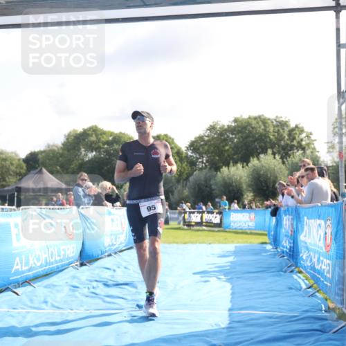 25.08.2024 - Elbe Triathlon Hamburg H.Heesch http://msf.ph/oto/6843871 25.08.2024 10:33:07 Ziel 95, 159 meine-sportfotos.de