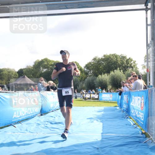 25.08.2024 - Elbe Triathlon Hamburg H.Heesch http://msf.ph/oto/6843879 25.08.2024 10:33:08 Ziel 95, 159 meine-sportfotos.de