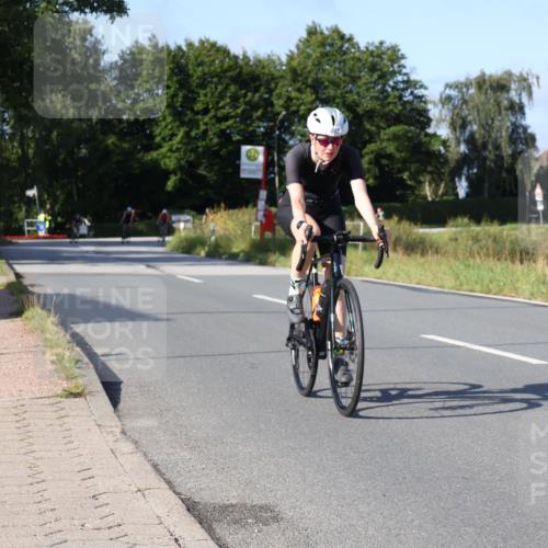 25.08.2024 - Elbe Triathlon Hamburg Fuchs,  Jonas http://msf.ph/oto/6843880 25.08.2024 09:42:50 Radfahren 359, 282, 497, 442, 435, 143 meine-sportfotos.de