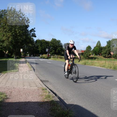 25.08.2024 - Elbe Triathlon Hamburg Fuchs,  Jonas http://msf.ph/oto/6843891 25.08.2024 09:42:50 Radfahren 359, 282, 497, 442, 435, 143 meine-sportfotos.de