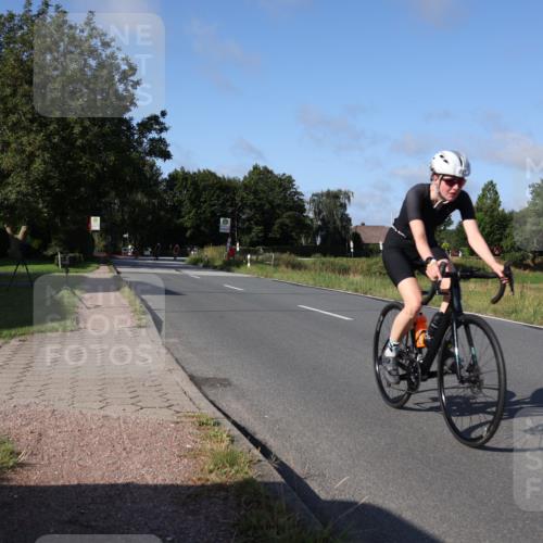 25.08.2024 - Elbe Triathlon Hamburg Fuchs,  Jonas http://msf.ph/oto/6843893 25.08.2024 09:42:50 Radfahren 359, 282, 497, 442, 435, 143 meine-sportfotos.de