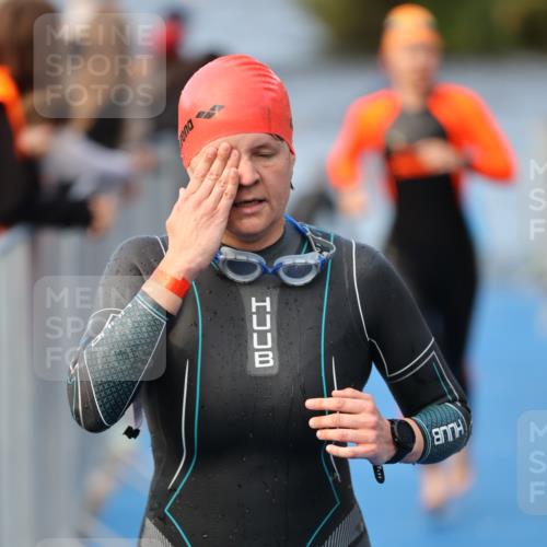 25.08.2024 - Elbe Triathlon Hamburg H.Heesch http://msf.ph/oto/6843910 25.08.2024 08:46:32 Schwimmen 113, 123, 131, 138, 147, 150, 160, 179 meine-sportfotos.de