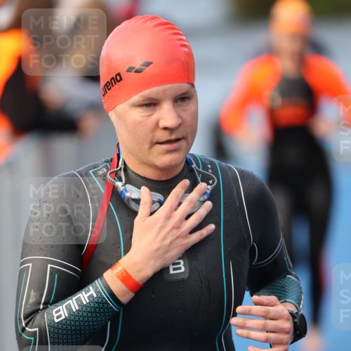25.08.2024 - Elbe Triathlon Hamburg H.Heesch http://msf.ph/oto/6843937 25.08.2024 08:46:32 Schwimmen 113, 123, 131, 138, 147, 150, 160, 179 meine-sportfotos.de
