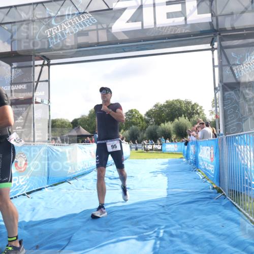 25.08.2024 - Elbe Triathlon Hamburg H.Heesch http://msf.ph/oto/6843947 25.08.2024 10:33:08 Ziel 95, 159 meine-sportfotos.de