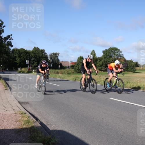 25.08.2024 - Elbe Triathlon Hamburg Fuchs,  Jonas http://msf.ph/oto/6843954 25.08.2024 09:42:57 Radfahren 442, 435, 143, 333, 134 meine-sportfotos.de
