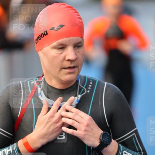 25.08.2024 - Elbe Triathlon Hamburg H.Heesch http://msf.ph/oto/6843961 25.08.2024 08:46:33 Schwimmen 113, 123, 131, 138, 147, 150, 160, 179 meine-sportfotos.de
