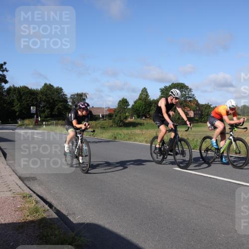 25.08.2024 - Elbe Triathlon Hamburg Fuchs,  Jonas http://msf.ph/oto/6843963 25.08.2024 09:42:57 Radfahren 442, 435, 143, 333, 134 meine-sportfotos.de