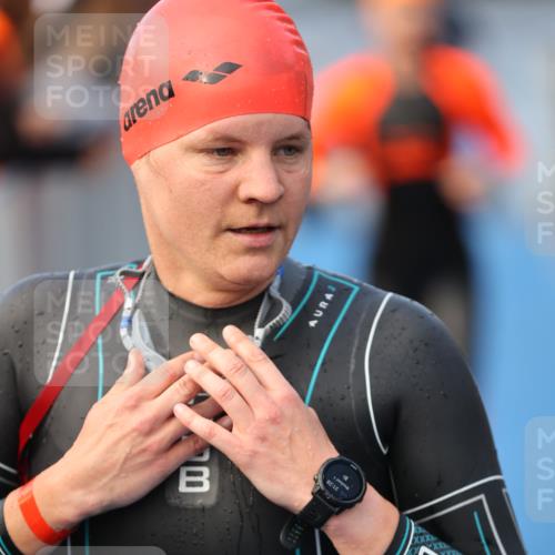 25.08.2024 - Elbe Triathlon Hamburg H.Heesch http://msf.ph/oto/6843974 25.08.2024 08:46:33 Schwimmen 113, 123, 131, 138, 147, 150, 160, 179 meine-sportfotos.de