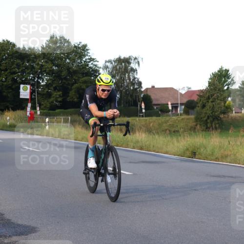 25.08.2024 - Elbe Triathlon Hamburg Fuchs,  Jonas http://msf.ph/oto/6843976 25.08.2024 09:01:59 Radfahren 330, 207 meine-sportfotos.de