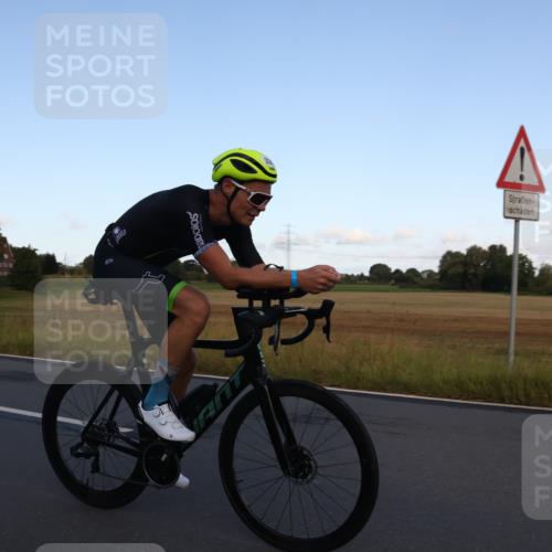 25.08.2024 - Elbe Triathlon Hamburg Fuchs,  Jonas http://msf.ph/oto/6843995 25.08.2024 09:01:59 Radfahren 330, 207 meine-sportfotos.de