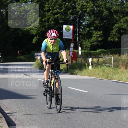 25.08.2024 - Elbe Triathlon Hamburg Fuchs,  Jonas http://msf.ph/oto/6843996 25.08.2024 09:43:00 Radfahren 442, 435, 143, 333, 134, 468 meine-sportfotos.de