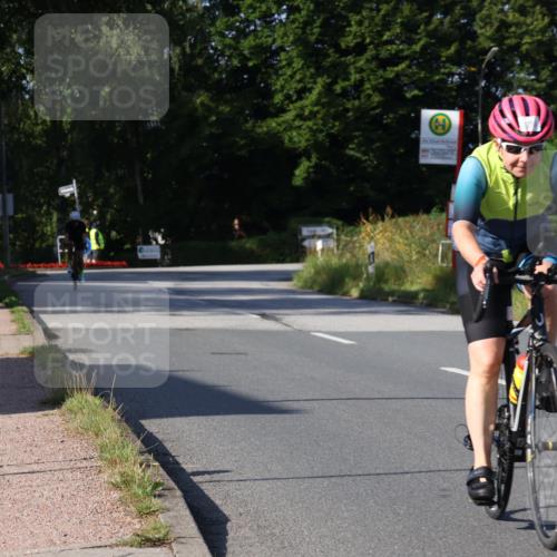 25.08.2024 - Elbe Triathlon Hamburg Fuchs,  Jonas http://msf.ph/oto/6844007 25.08.2024 09:43:01 Radfahren 442, 435, 143, 333, 134, 468 meine-sportfotos.de