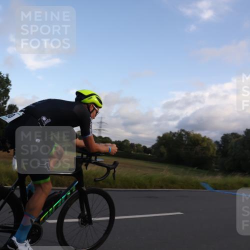25.08.2024 - Elbe Triathlon Hamburg Fuchs,  Jonas http://msf.ph/oto/6844008 25.08.2024 09:02:00 Radfahren 330, 207 meine-sportfotos.de
