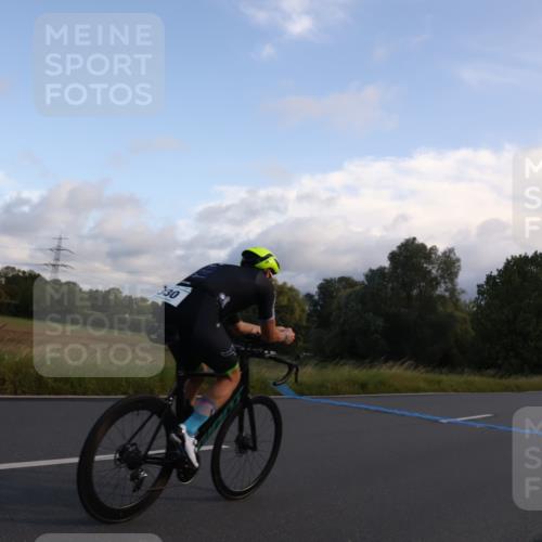 25.08.2024 - Elbe Triathlon Hamburg Fuchs,  Jonas http://msf.ph/oto/6844015 25.08.2024 09:02:00 Radfahren 330, 207 meine-sportfotos.de