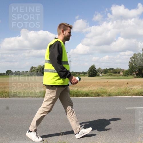 25.08.2024 - Elbe Triathlon Hamburg Fuchs,  Jonas http://msf.ph/oto/6844017 25.08.2024 13:20:01 Radfahren  meine-sportfotos.de