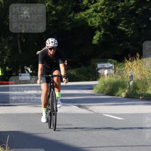 25.08.2024 - Elbe Triathlon Hamburg Fuchs,  Jonas http://msf.ph/oto/6844026 25.08.2024 09:43:05 Radfahren 134, 468, 376 meine-sportfotos.de