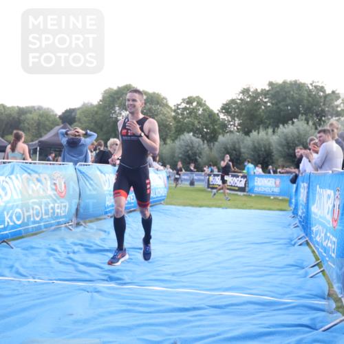 25.08.2024 - Elbe Triathlon Hamburg H.Heesch http://msf.ph/oto/6844036 25.08.2024 10:34:08 Ziel 188 meine-sportfotos.de