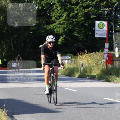 25.08.2024 - Elbe Triathlon Hamburg Fuchs,  Jonas http://msf.ph/oto/6844037 25.08.2024 09:43:05 Radfahren 134, 468, 376 meine-sportfotos.de