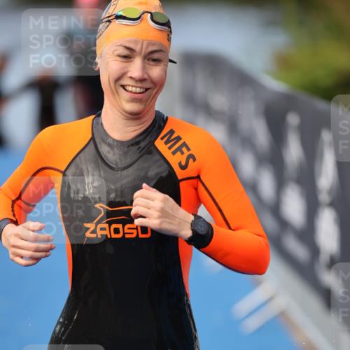 25.08.2024 - Elbe Triathlon Hamburg H.Heesch http://msf.ph/oto/6844039 25.08.2024 08:46:34 Schwimmen 113, 123, 131, 138, 147, 150, 160, 179 meine-sportfotos.de
