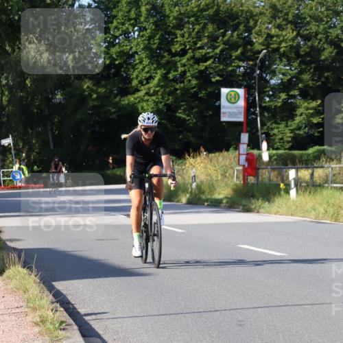 25.08.2024 - Elbe Triathlon Hamburg Fuchs,  Jonas http://msf.ph/oto/6844042 25.08.2024 09:43:05 Radfahren 134, 468, 376 meine-sportfotos.de