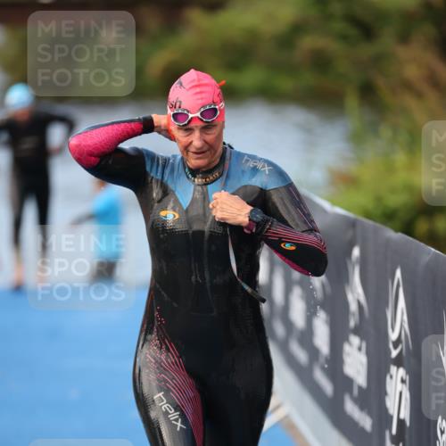 25.08.2024 - Elbe Triathlon Hamburg H.Heesch http://msf.ph/oto/6844073 25.08.2024 08:46:39 Schwimmen 113, 131, 138, 147, 150, 179, 198 meine-sportfotos.de