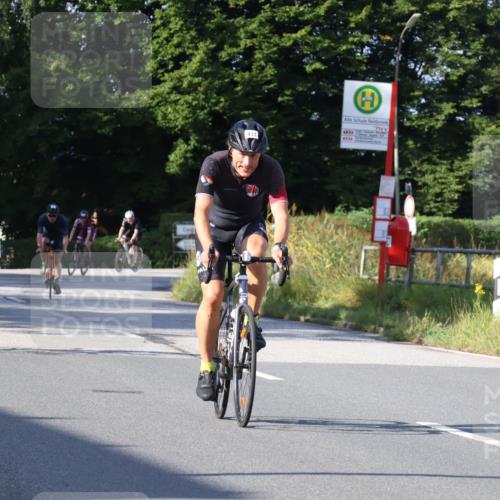 25.08.2024 - Elbe Triathlon Hamburg Fuchs,  Jonas http://msf.ph/oto/6844076 25.08.2024 09:43:13 Radfahren 376, 417, 150, 243, 507, 317 meine-sportfotos.de
